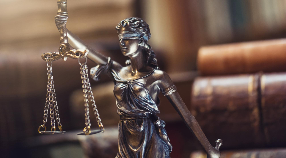 a-propos-laurine-descamps-avocat-droit-du-travail